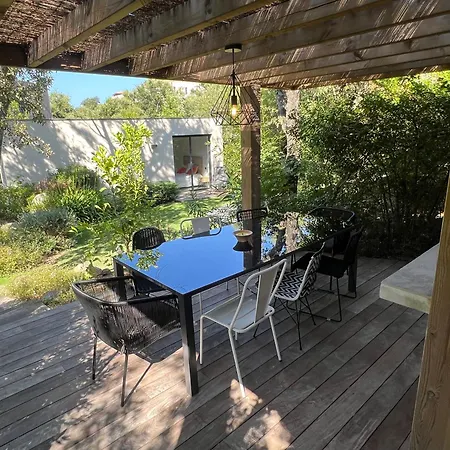 Вилла Pavillon De La Trinite