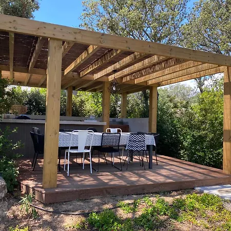 Pavillon De La Trinite Вилла Порто-Веккьо