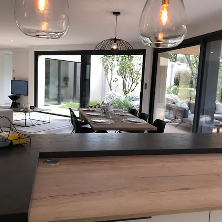 Pavillon De La Trinite Villa *