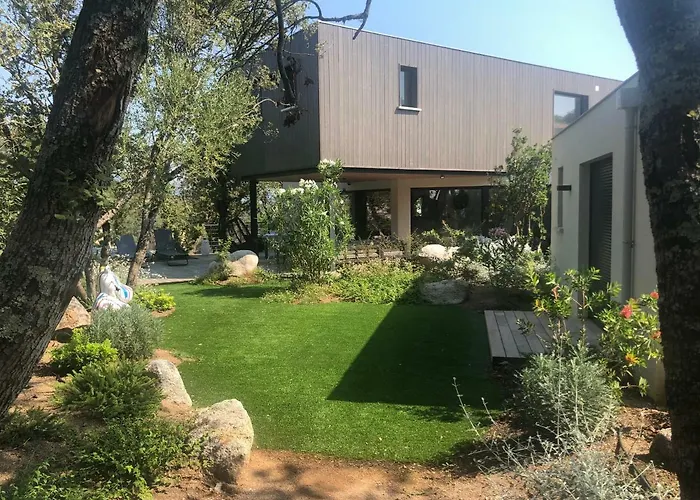 Pavillon De La Trinite Villa